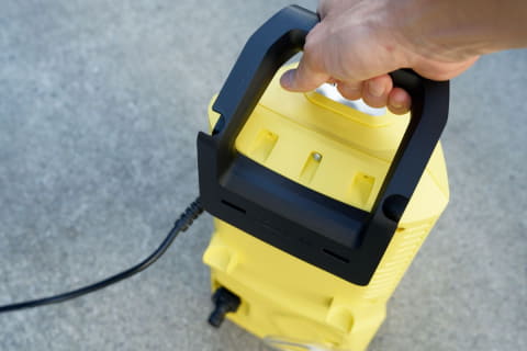 1万円ちょっとでこれはイイ! ケルヒャーの高圧洗浄機「K1」は一家に1台