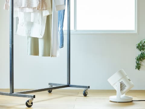 シロカ、部屋干しできて年じゅう使えるヒーター付きサーキュレーター