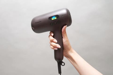 パナ8万円超えドライヤーの実力 もはや美髪器といっていいかも【家電