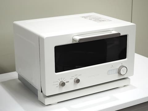 トースターとレンジ合体? 日立の2in1家電でおいしいハンバーガー作れた