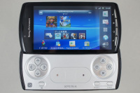 Xperia PLAY SO-01D」レビュー] ゲームパッド搭載、初代プレステゲーム
