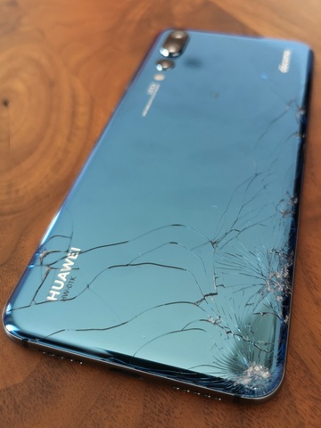 The クラッシュ！（NTTドコモ HUAWEI P20 Pro HW-01K） - ケータイ Watch