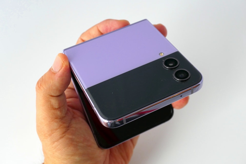 Galaxy Z Flip4を使い始めて、気に入っているところ - ケータイ Watch