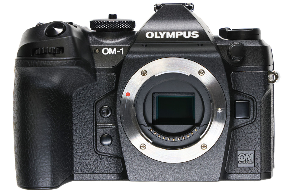 OM SYSTEMのミラーレスカメラ「OM-1」を仕事に使ってゆきたいッ