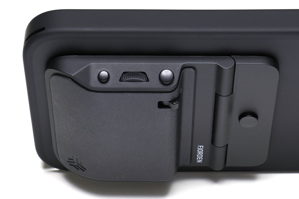 iPhone用カメラグリップ「Fjorden」を海外通販で購入！ 撮影がスゲく