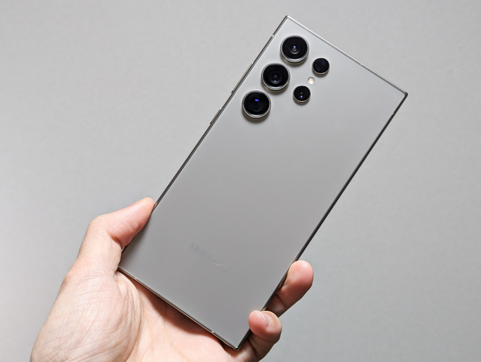 auの「Galaxy S24 Ultra」値下げ、実質7万7800円～ - ケータイ Watch