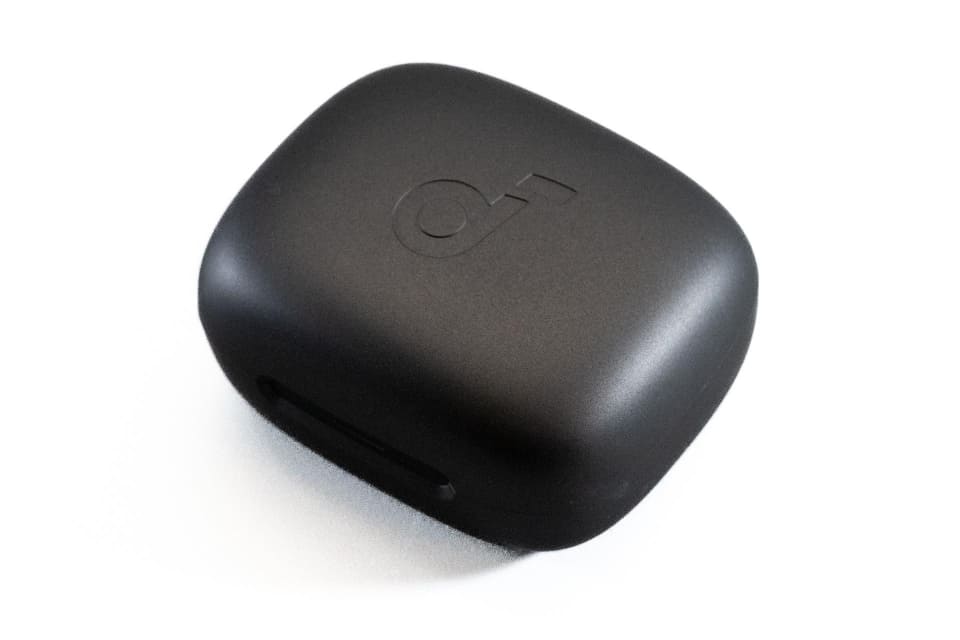 ながら聴きの最適解、ワイヤレスイヤホン「Anker SoundCore C40i