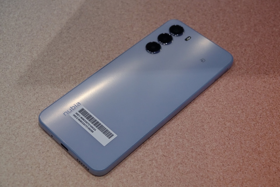アマゾンで「nubia S 5G」が1円、ワイモバイル回線契約で - ケータイ Watch