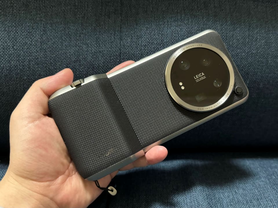 Xiaomi 15 Ultra」レビュー 望遠も強化されてさらにデジカメライクに