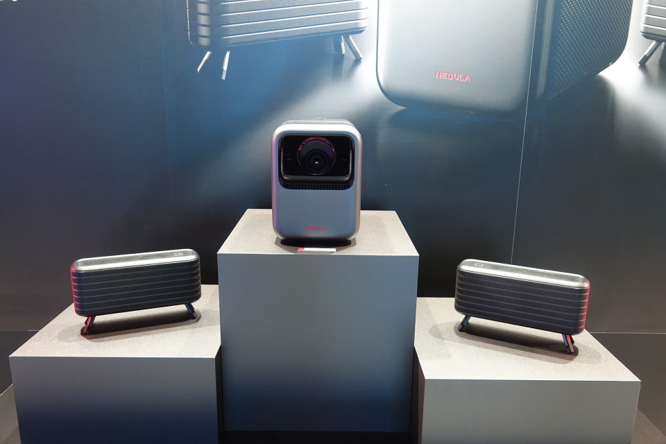 Anker、初のホームシアターシステム「Nebula X1」 - ケータイ Watch