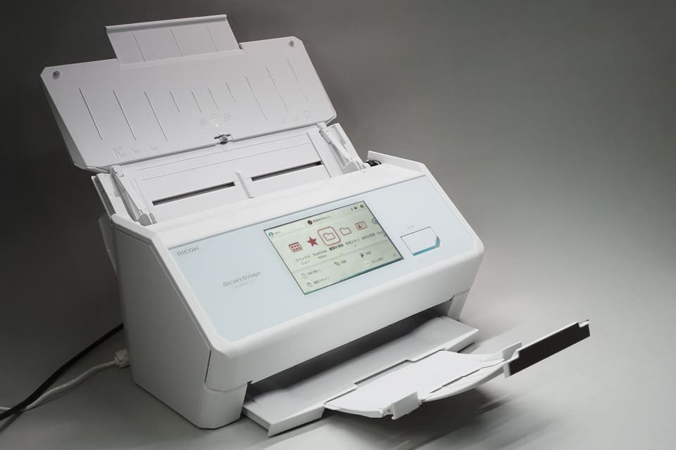 フラットベッドスキャナー「CanoScan LiDE 400」で紙書類を電子化して