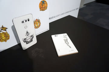 新JOJOスマホ「JOJO L-02K」は1万台限定、搭載コンテンツも明らかに