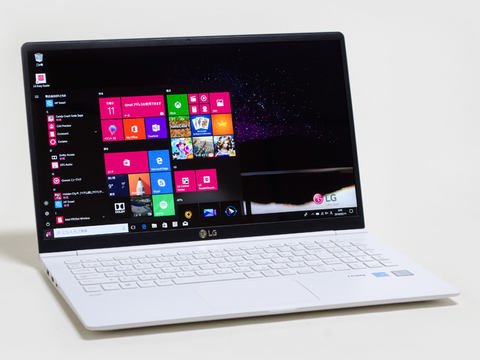 西川和久の不定期コラム】15.6型でほぼ1kgの超軽量モバイルノート「LG