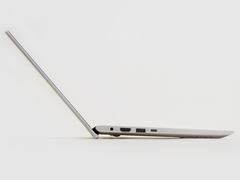 西川和久の不定期コラム】13.3型の狭額ベゼルモバイルノート、「ASUS