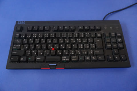 笠原一輝のユビキタス情報局】“赤ぽっちキーボード”史上最高の出来と