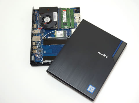 Hothotレビュー】液晶裏に組み込めば一体型PCに変身。超小型でCore i