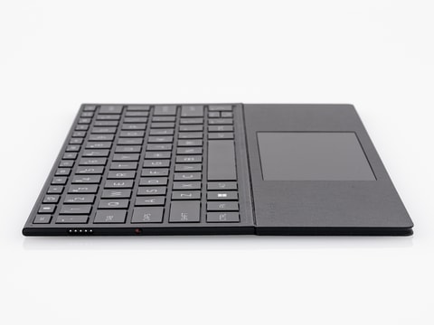 Hothotレビュー】折りたたみ有機EL搭載「HP Spectre Foldable 17」は