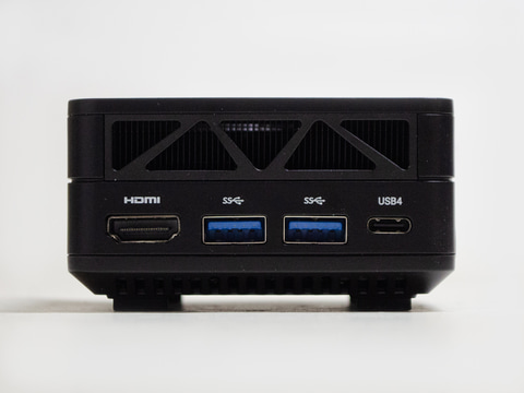 西川和久の不定期コラム】80mm角しかないのにRyzen 7搭載の高性能な