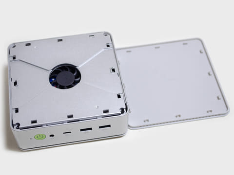 西川和久の不定期コラム】Core Ultra 5搭載ミニPCは、Stable Diffusion