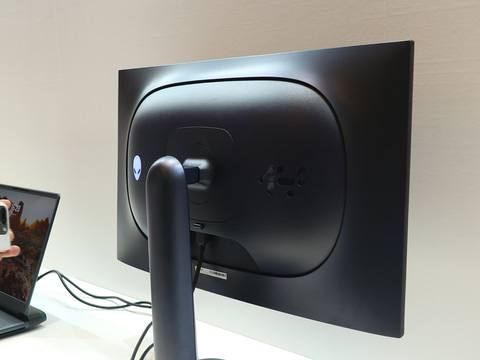 Alienware初の27型/4K QD-OLEDゲーミングモニターが登場 - PC Watch