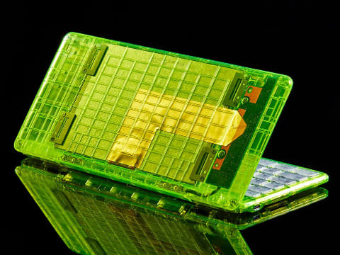 ポメラに透明筐体の250台限定カラー「DM250XY Crystal Neon Yellow