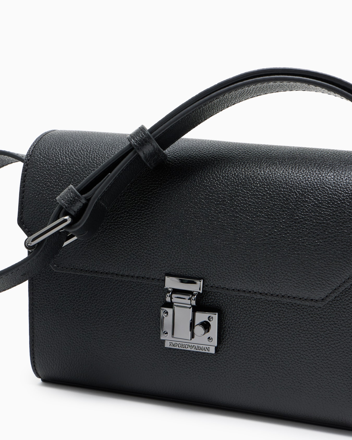 フラップ付きショルダーバッグ タンブルレザー | Emporio Armani