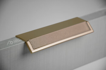 PUXADOR ZEN CITIZEN 45° DOURADO GRANDE 96MM ZP5463 - ZEN - Casa