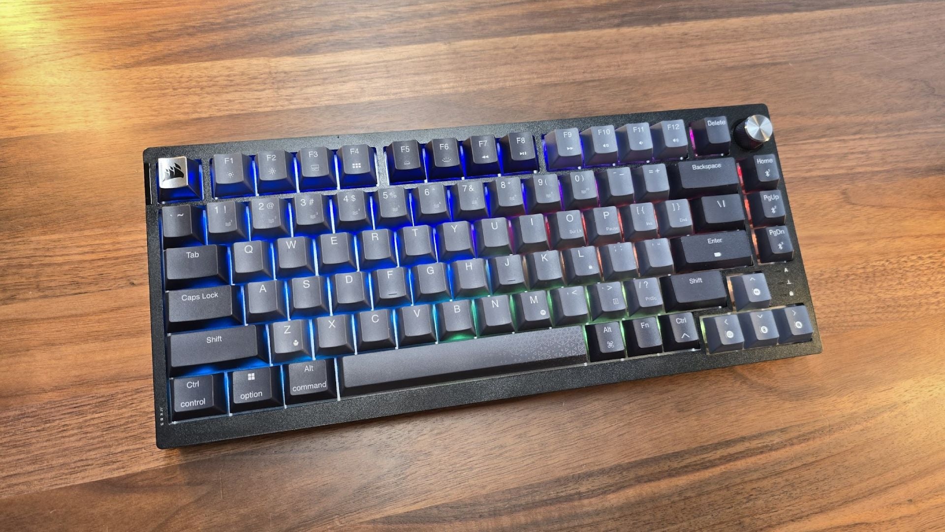 Corsair K65 Plus Wireless Review - IGN