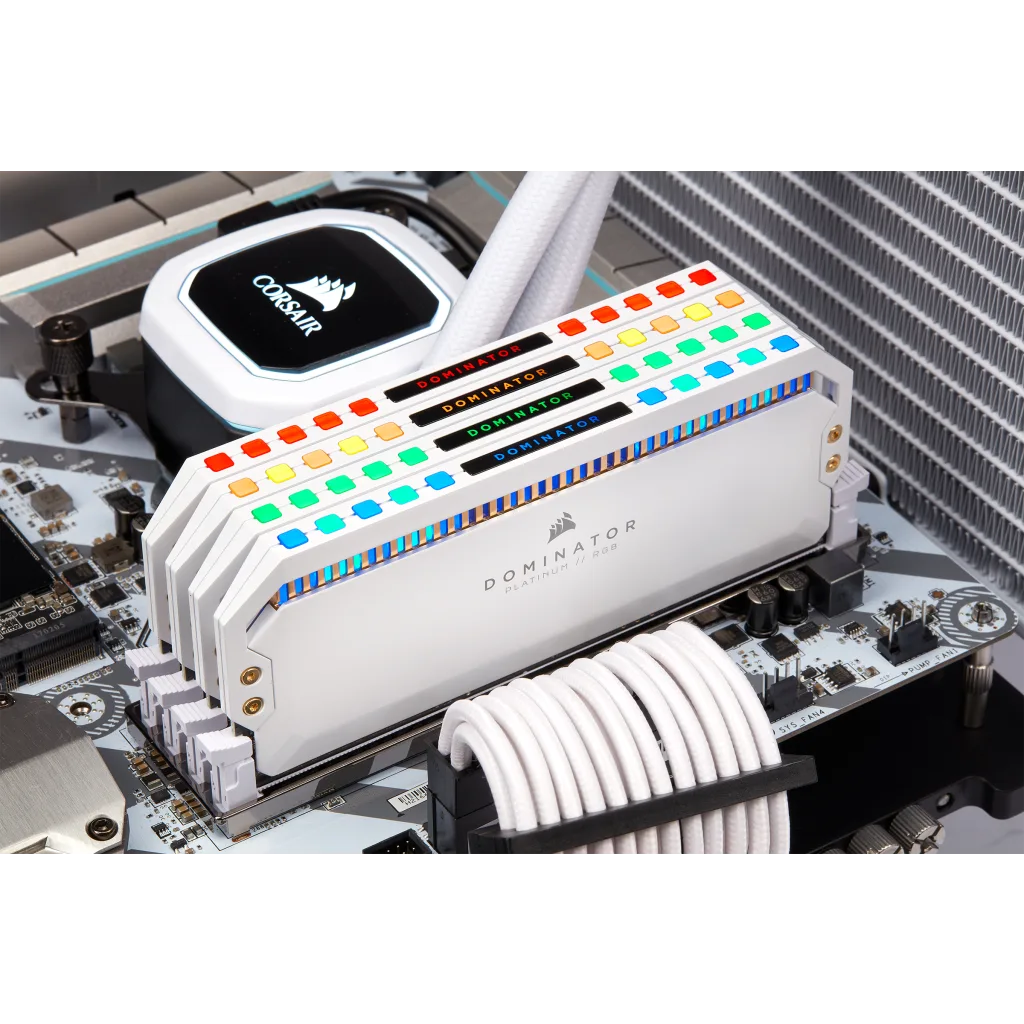 DOMINATOR® PLATINUM RGB 16GB (2 x 8GB) DDR4 DRAM 3200MHz C16