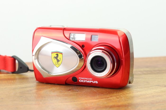 Olympus Ferrari Digital Model 2003, Limited Edition Digital camera