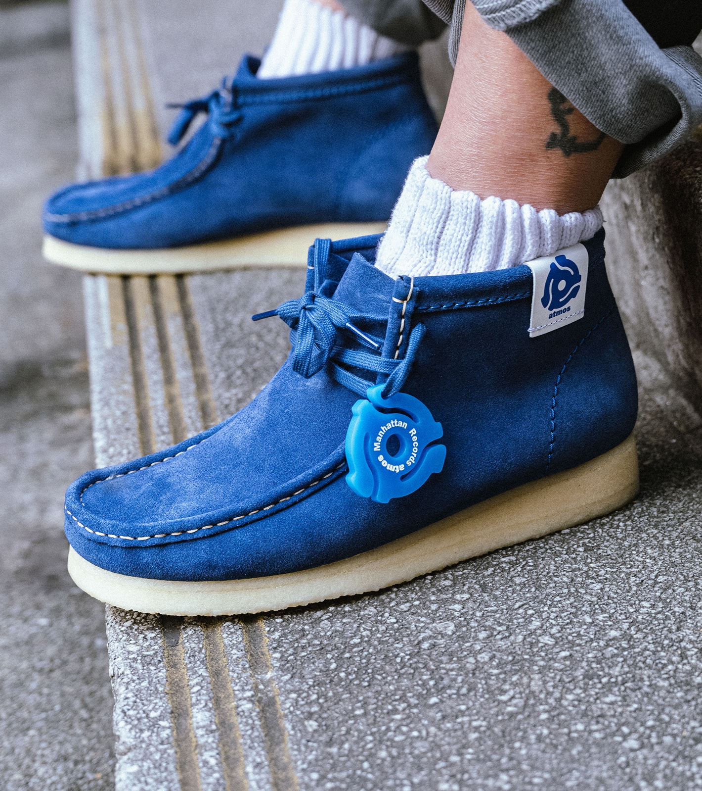 Clarks Wallabee BT Manhattan Records atmos | atmos（アトモス
