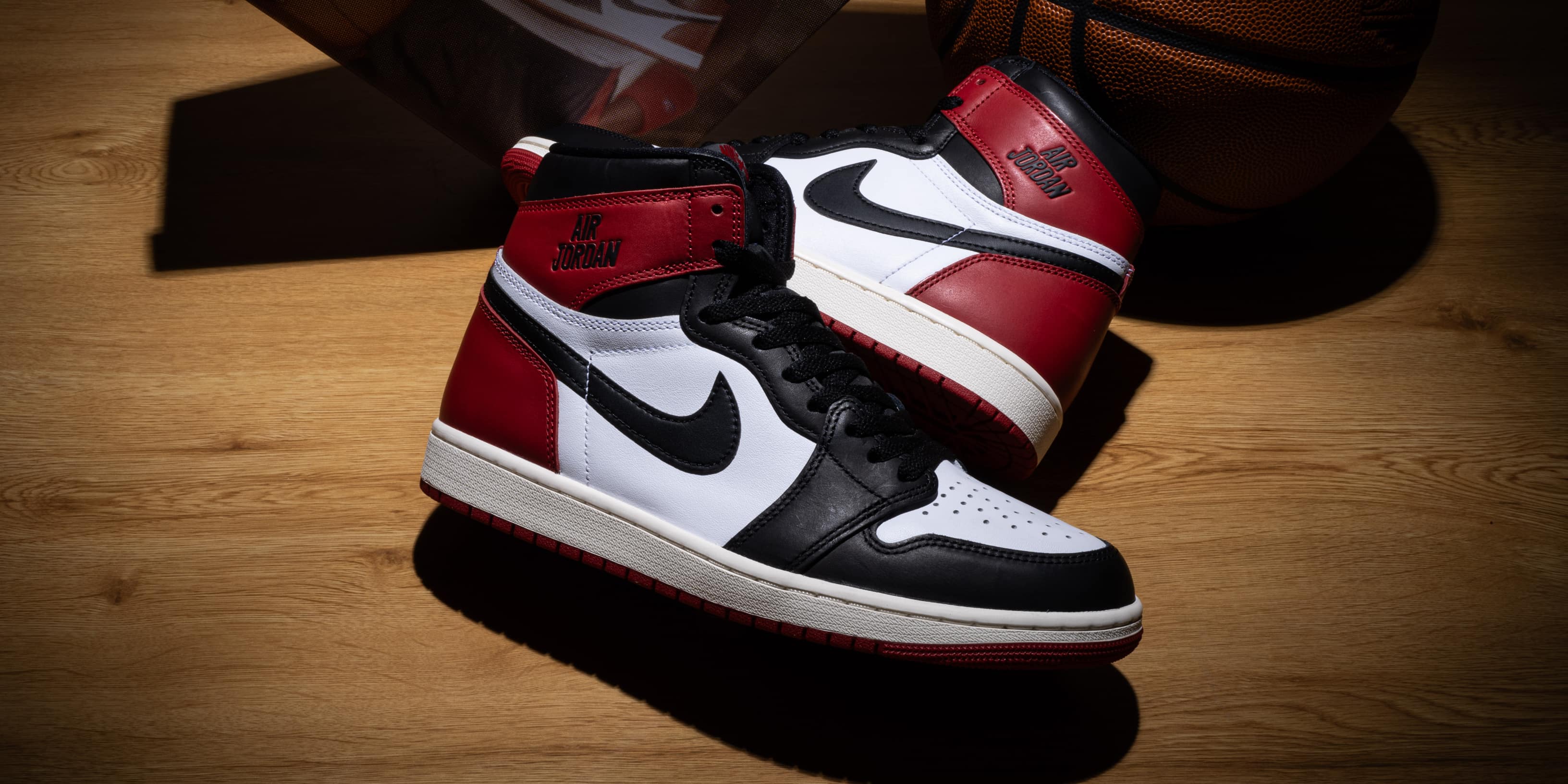 JORDAN BRAND AIR JORDAN 1 RETRO HIGH OG “Black Toe” | atmos