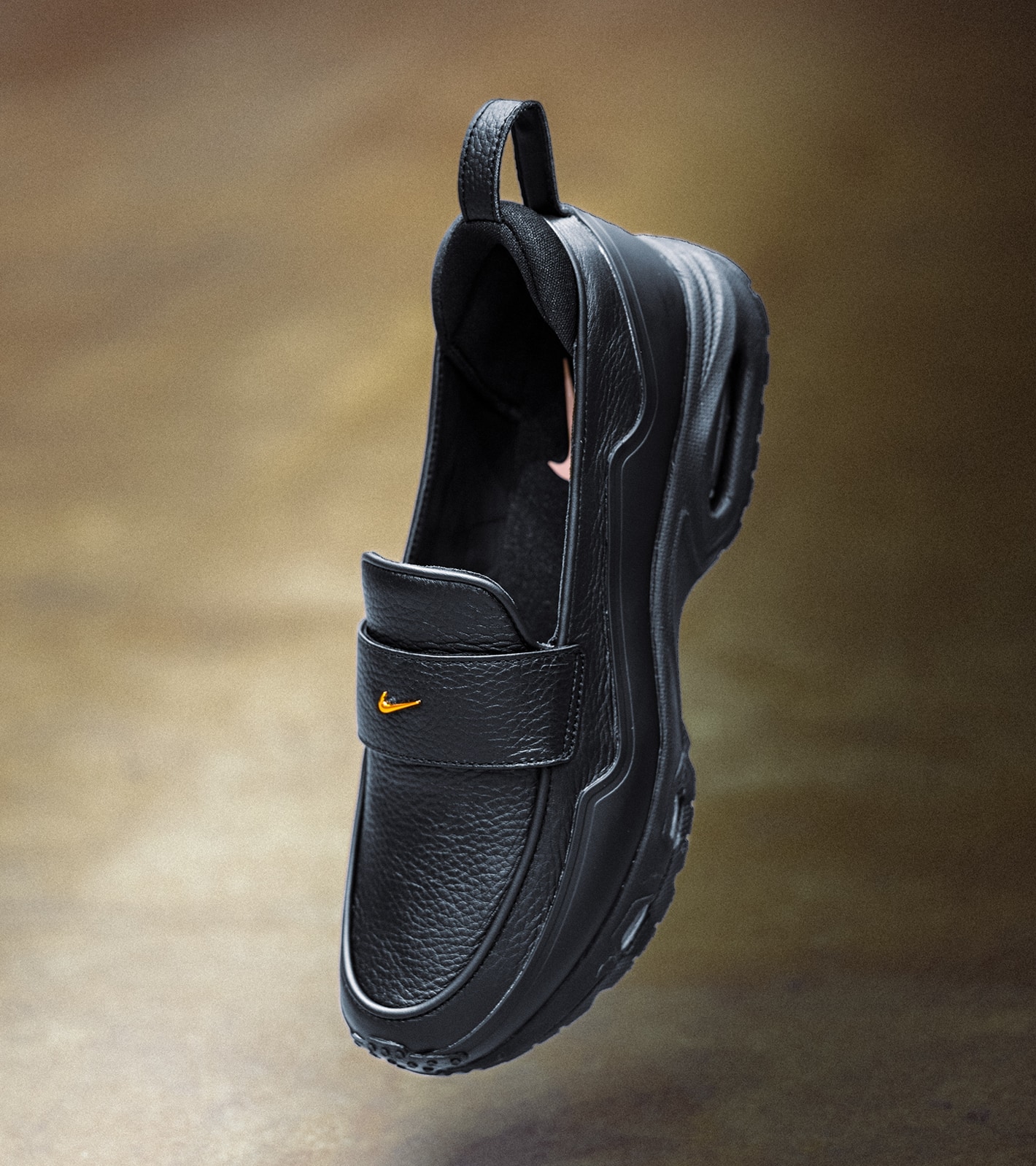 NIKE W AIR MAX PHENOMENA | atmos（アトモス） 公式オンラインストア