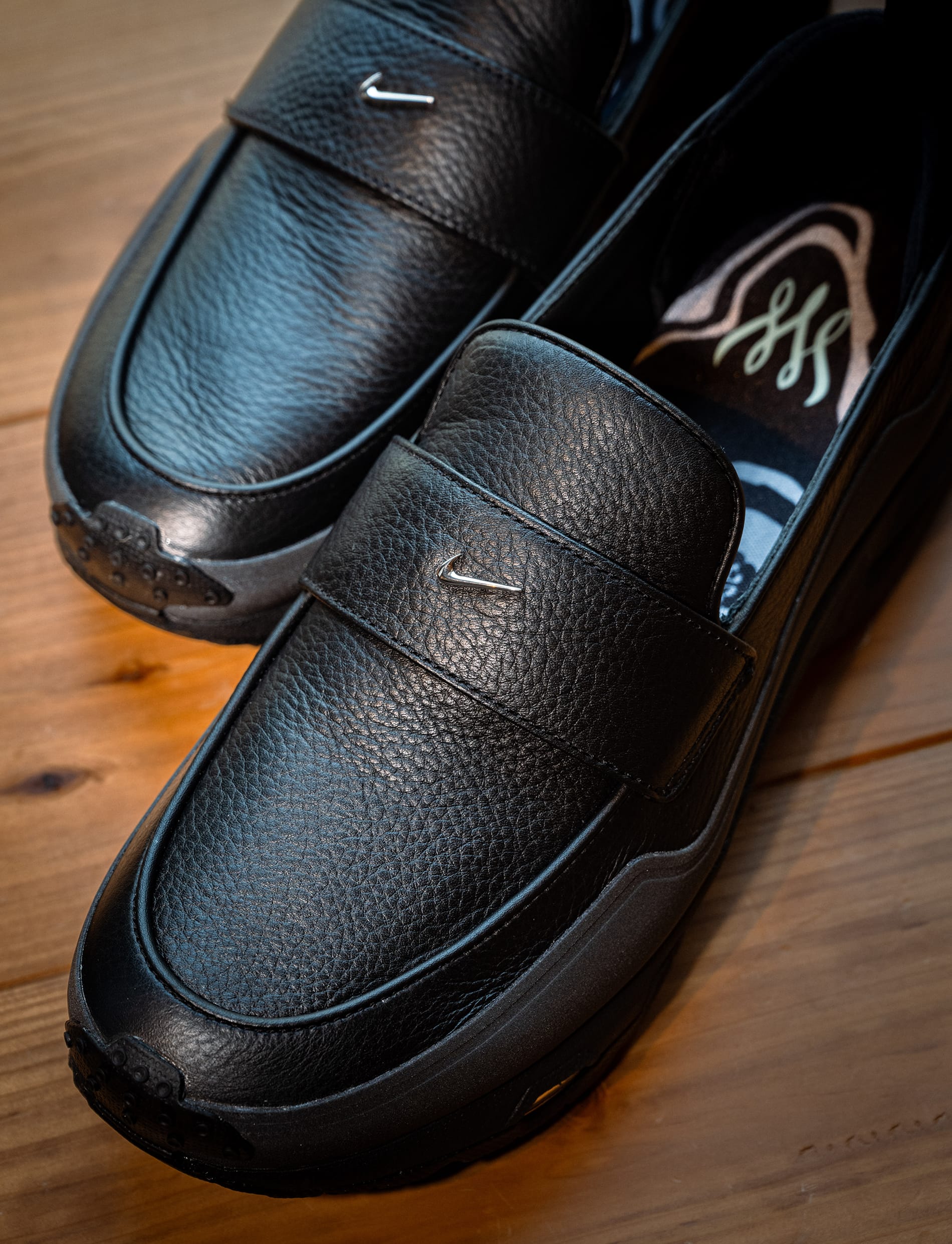 NIKE W AIR MAX PHENOMENA SWDC | atmos（アトモス） 公式オンラインストア