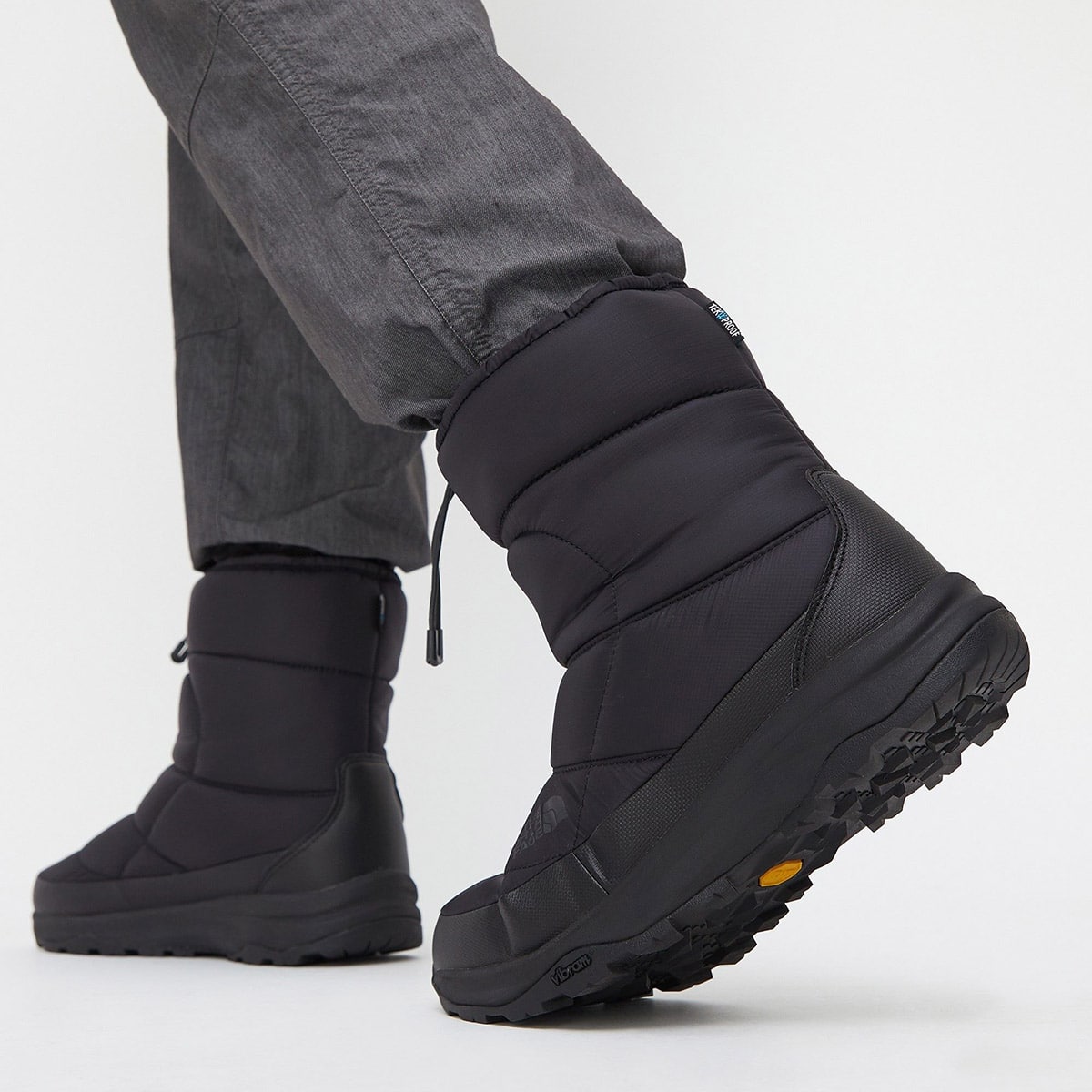 THE NORTH FACE NUPTSE BOOTIE WP VII TNFブラック×TNFブラック（ザ