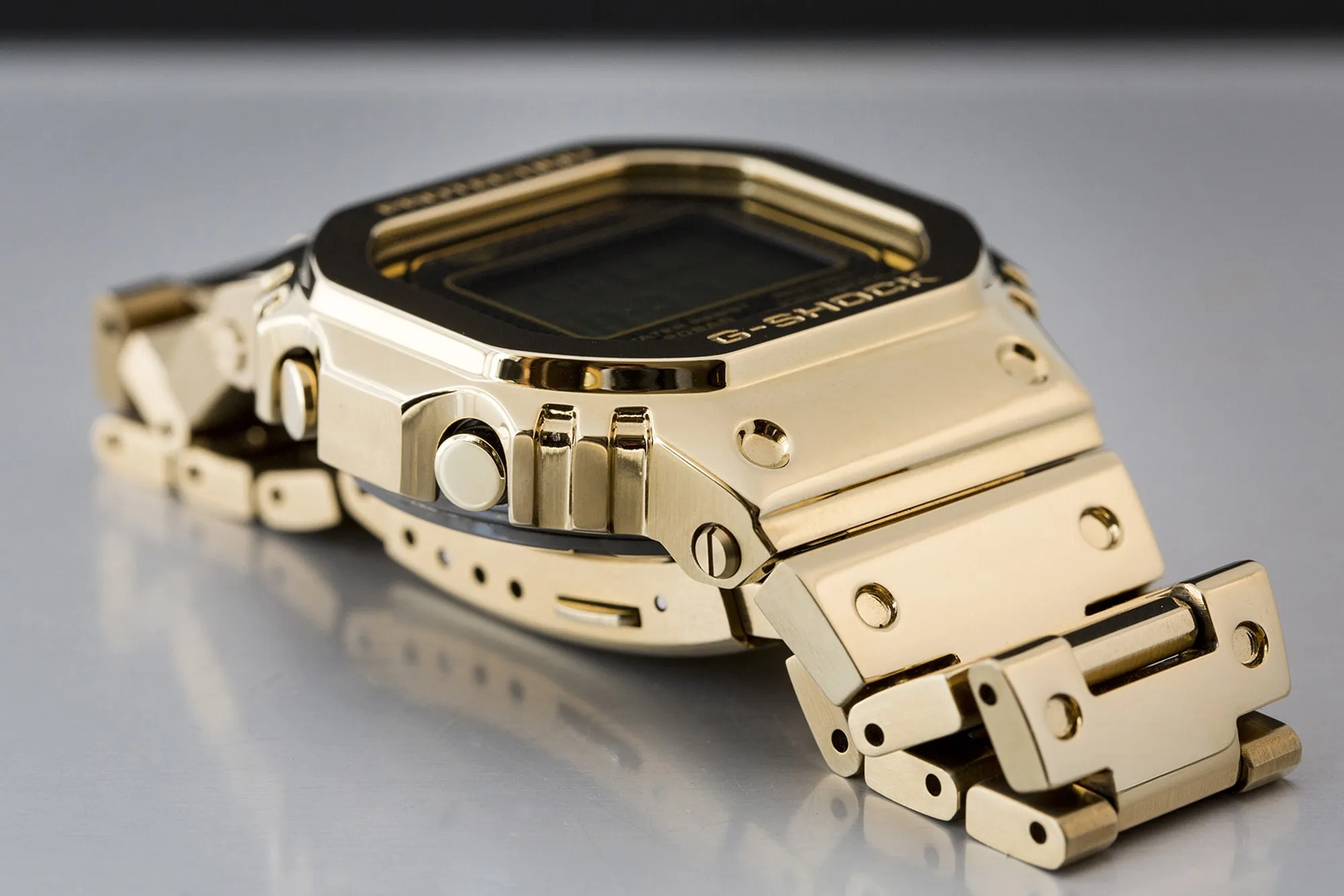 Gold Casio G-Shock GMW-B5000 Full Metal Review - Bloomberg