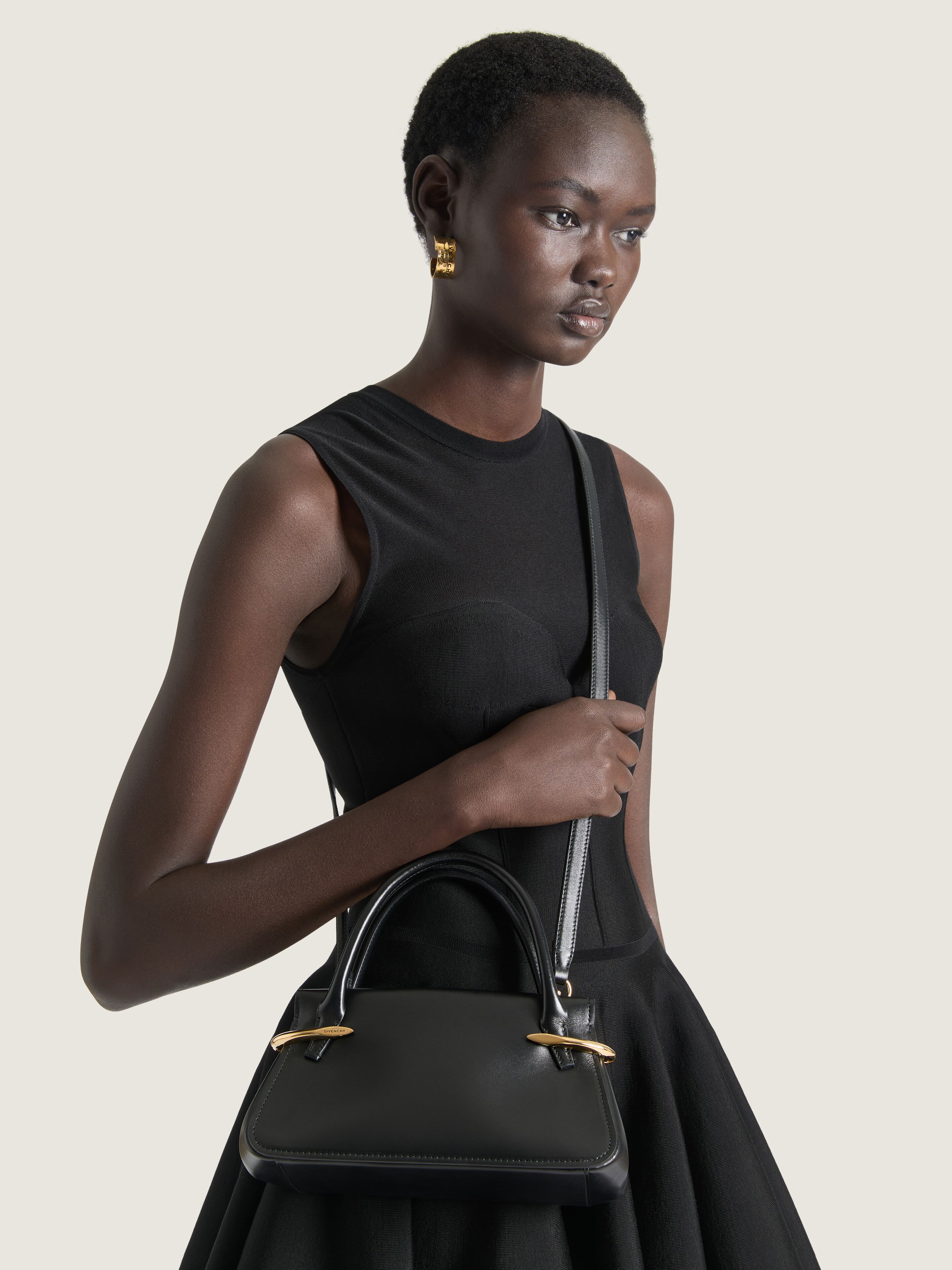 Mini Pinch bag in leather - black in - black - BB515JB2CN-001