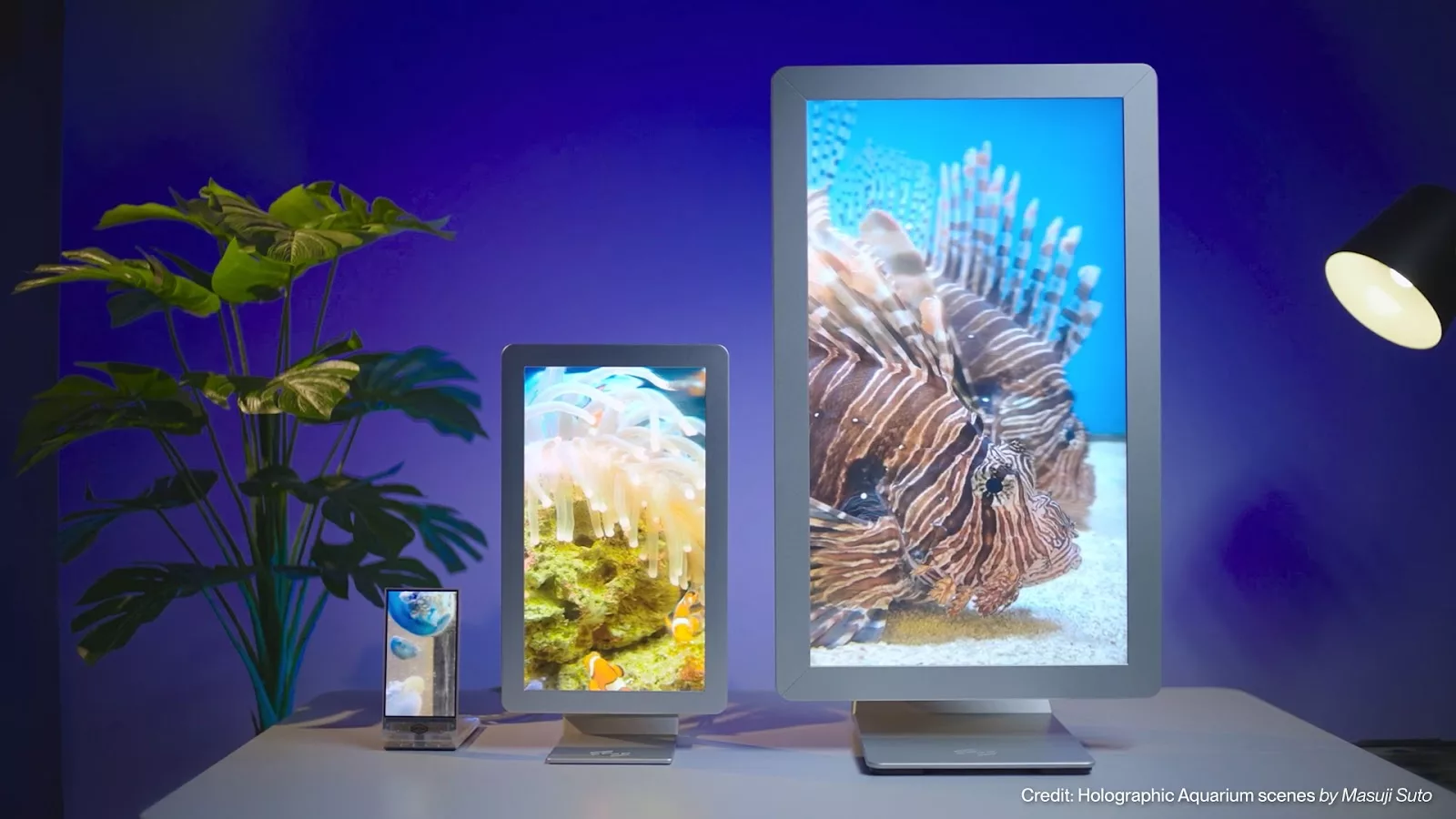 裸眼で3D映像が“浮かび上がる「Looking Glass 27”」が発表 複数人で