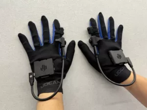 ハンドトラッキングデバイス「UDCAP VRグローブ」レビュー 世界から