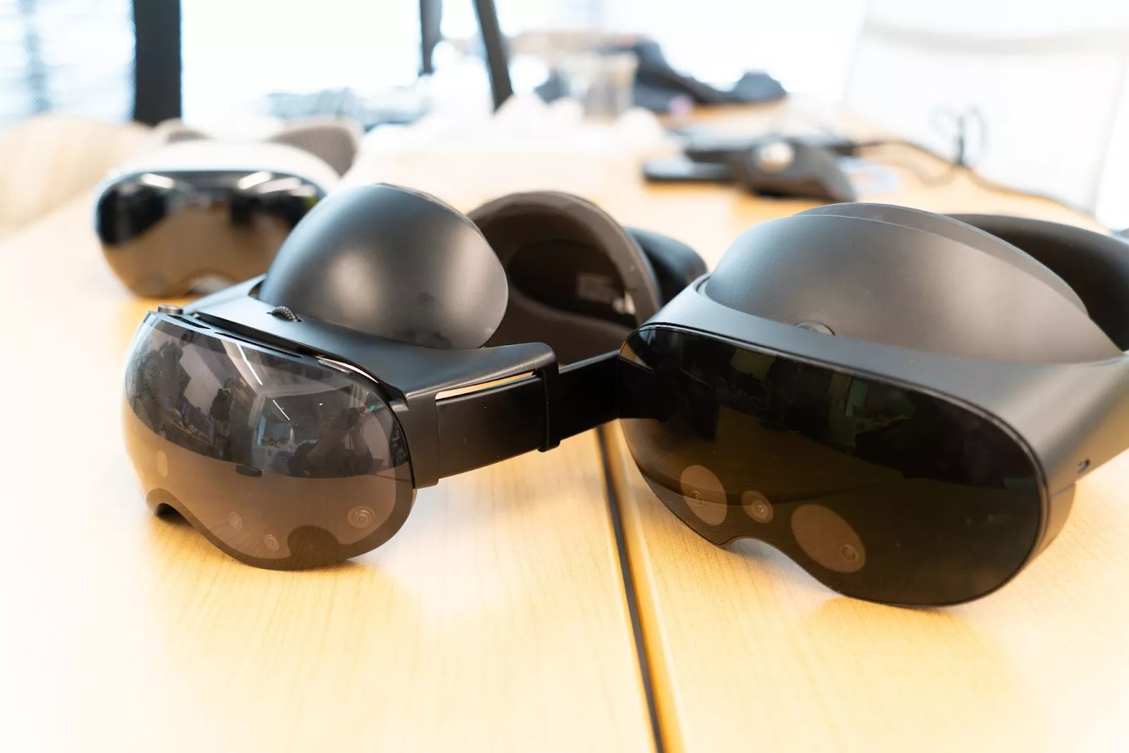 クセ強い！ しかしスタンドアローンVR/MRヘッドセットのなかでは最高域