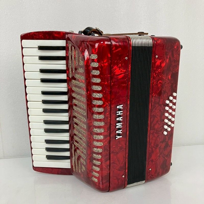 YAMAHA ヤマハ アコーディオン YA-18 25鍵盤 赤 8905 ケース付き