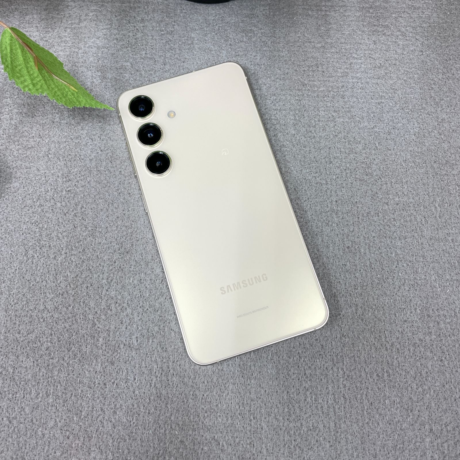 新品同様 Samsung Galaxy S24 イエロー 256GB 国内SIMフリー 送料無料