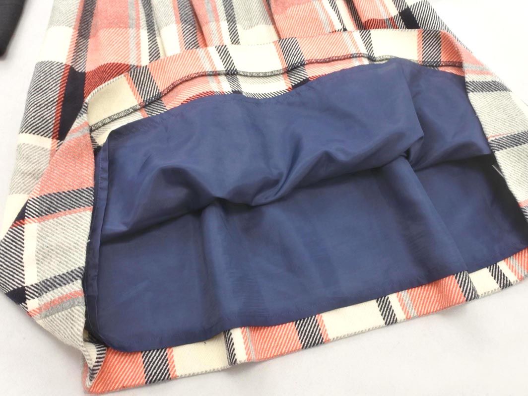 バーバリーブルーレーベル ワンピース ウール素材 新品 38 クリスマス