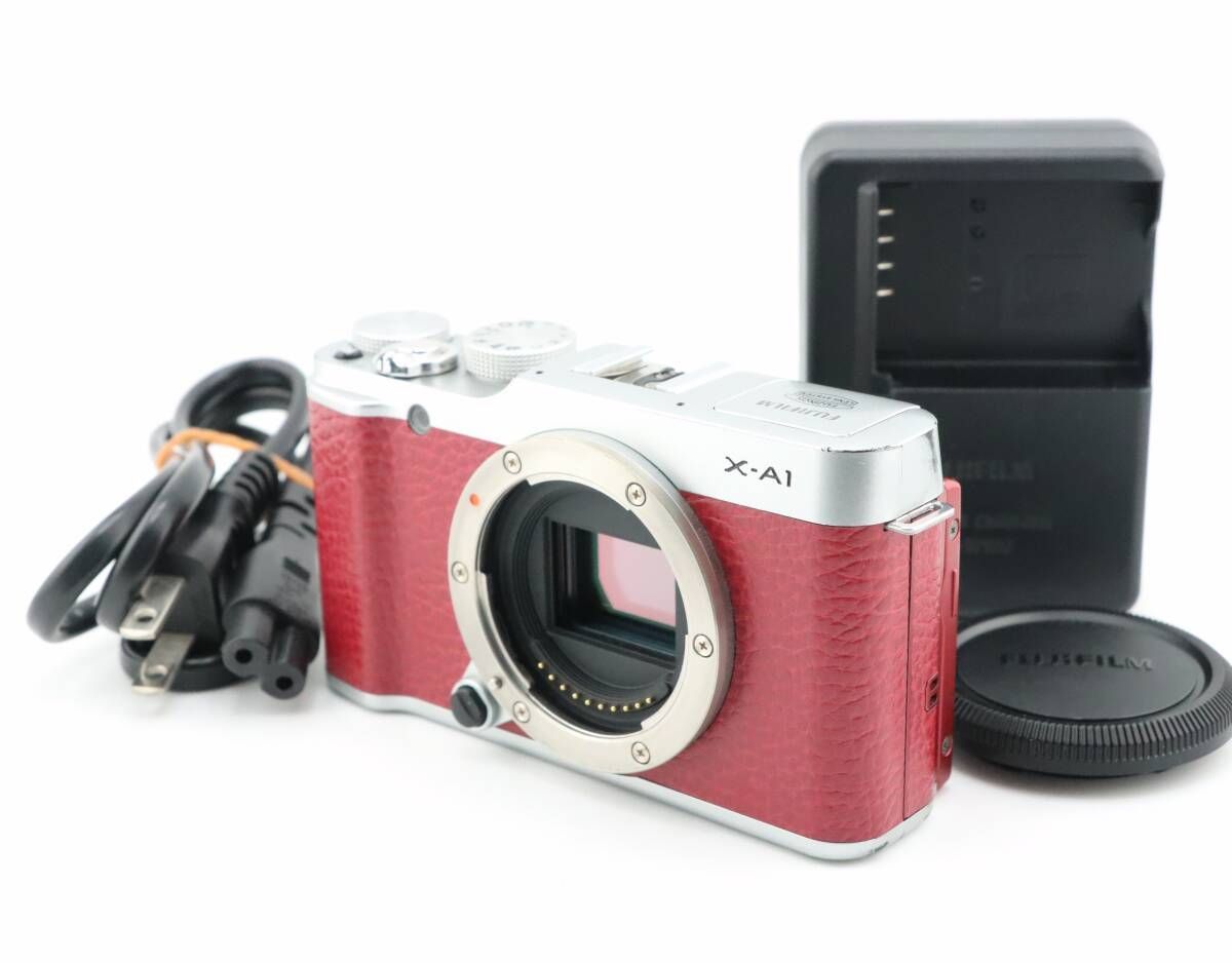 ☆良品☆フジフイルム FUJIFILM X-A1 ボディ レッド 充電器付☆ W1218