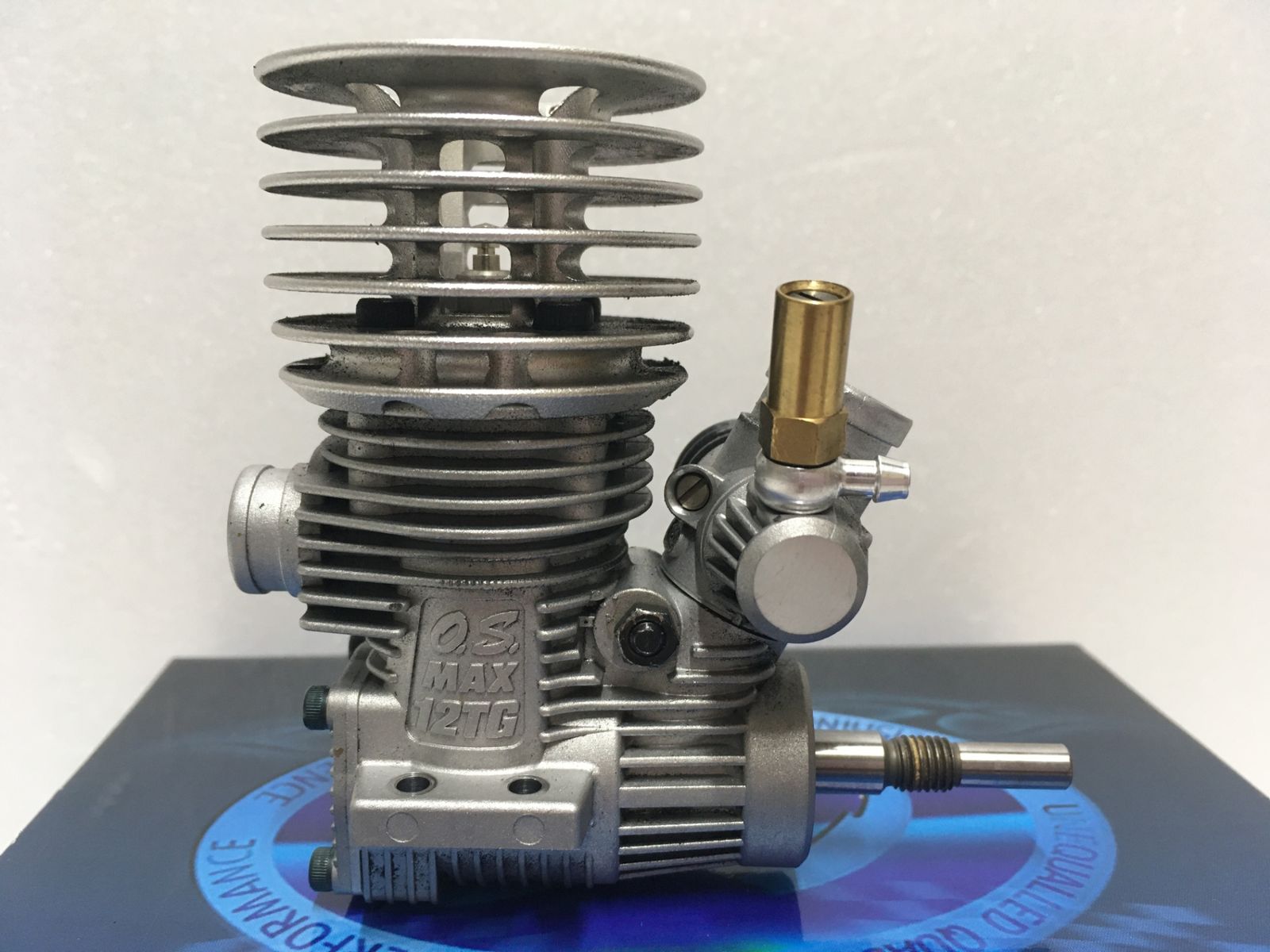 OS MAX 10LA エンジン 未使用品 小川精機 OS MAX 10LA エンジン 未使用