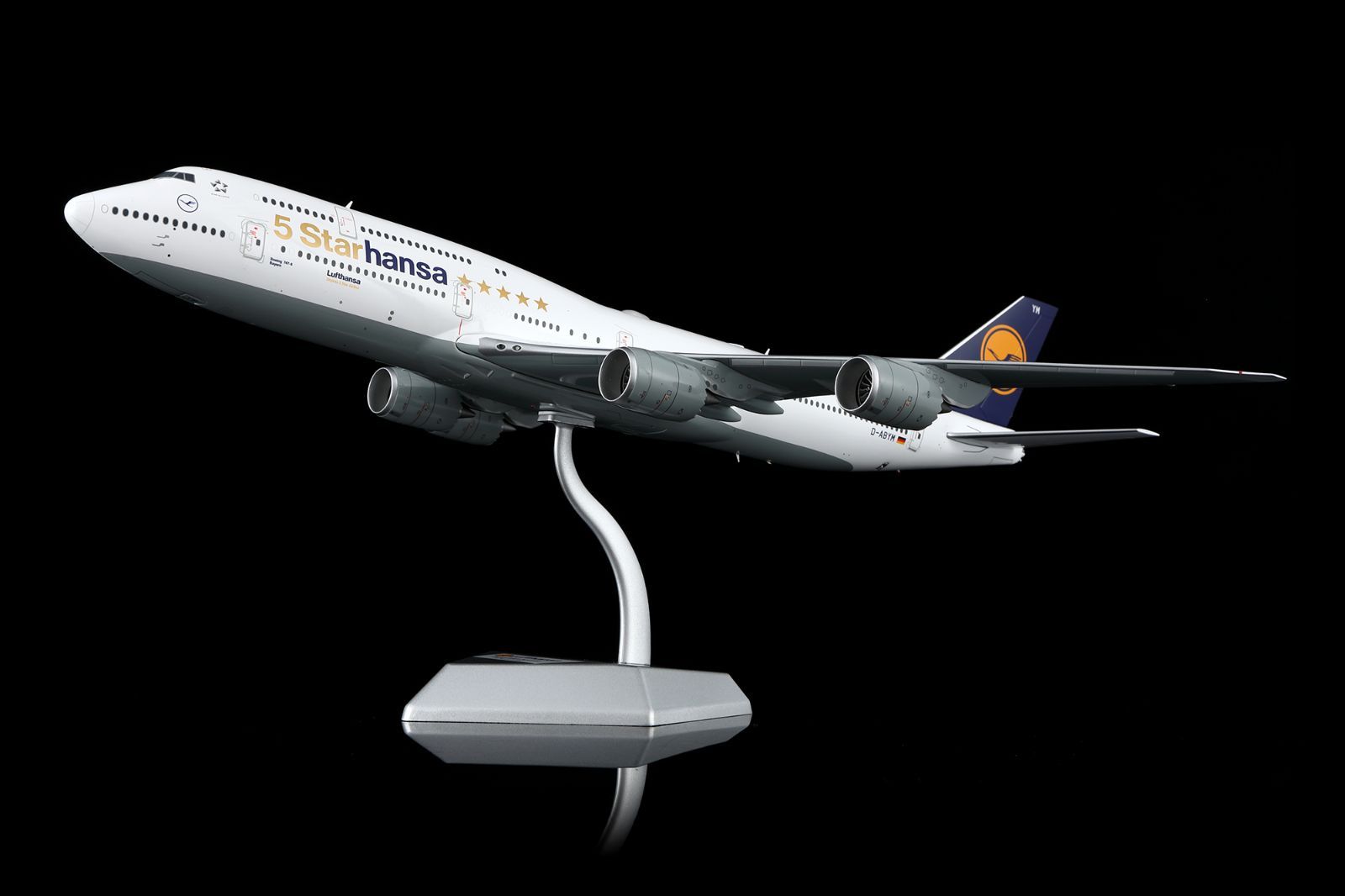 SQwings ルフトハンザ 747-8 D-ABYM 1/200 L2110 - メルカリ