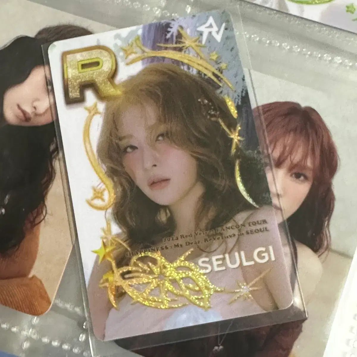 レッドベルベット スルギ 新羅免税店 クーポン トレカ レッド