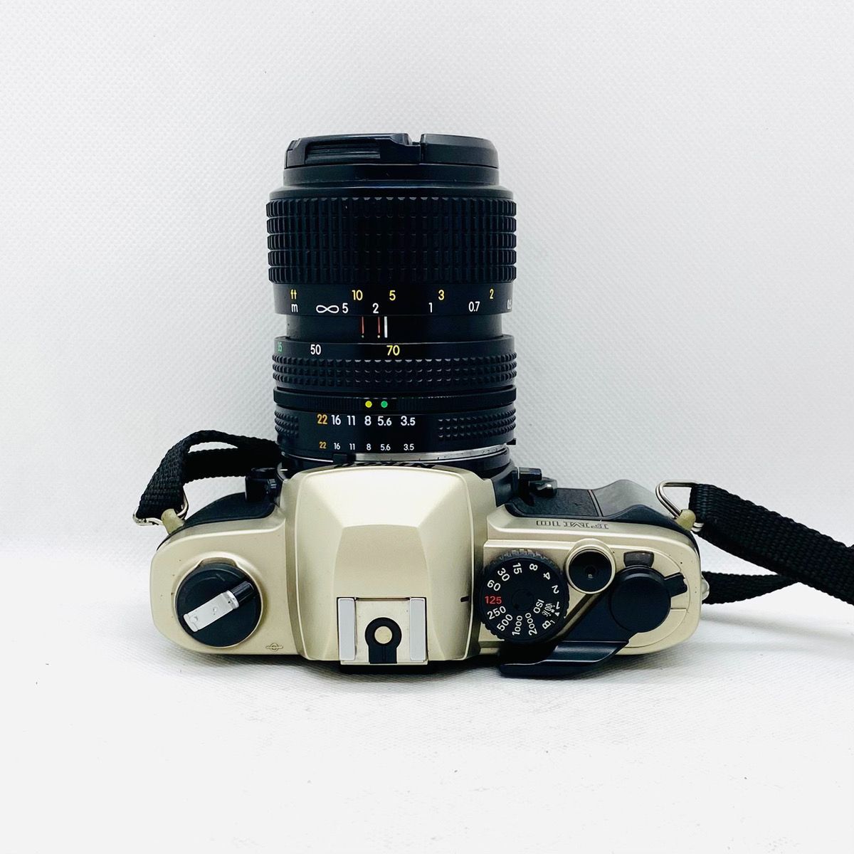 Nikon FM10 / zoom-nikkor35〜70mm ストラップ付き Nikon FM10 / zoom