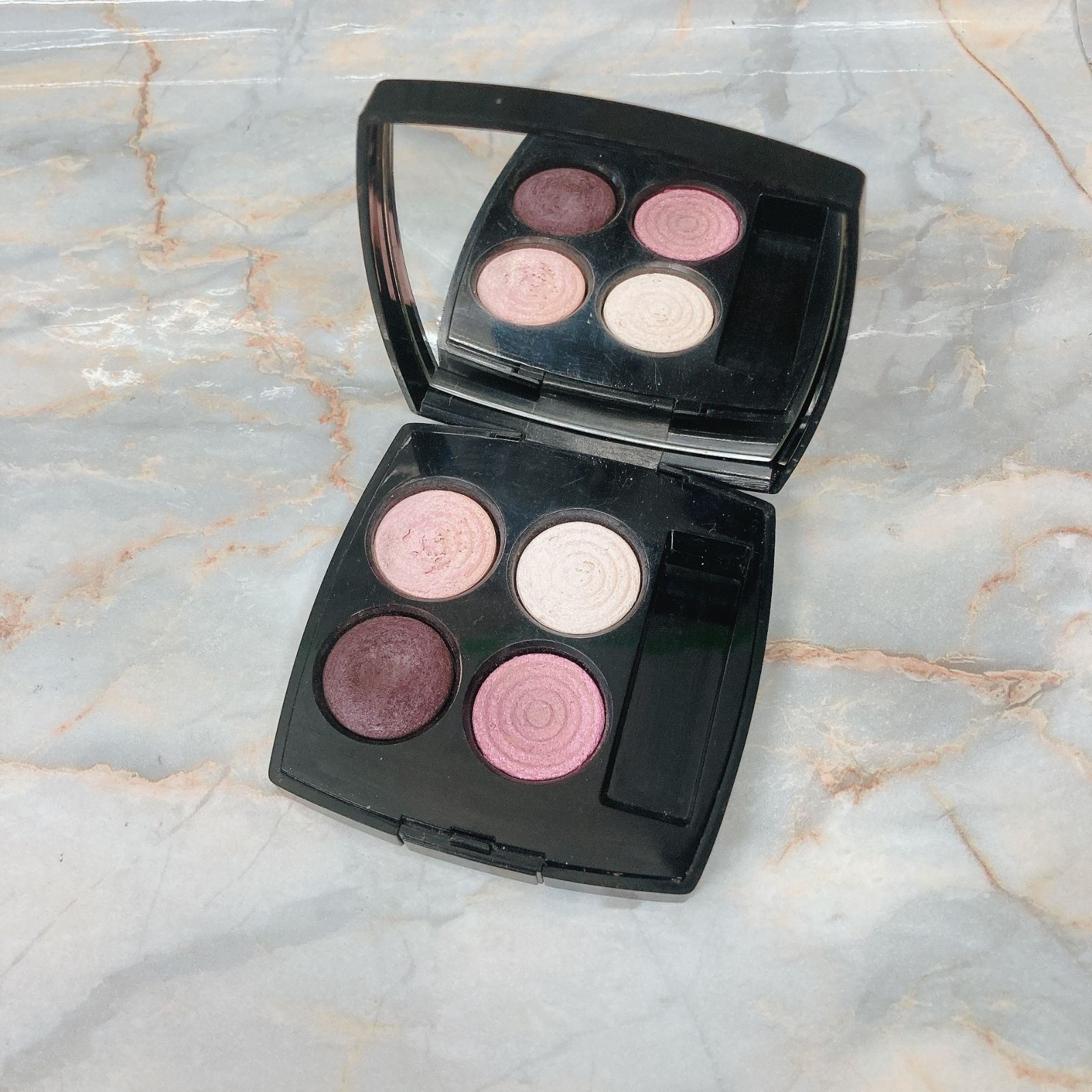 良品］CHANEL LES 4 OMBRES シャネル レ キャトル オンブル 31 ローズ