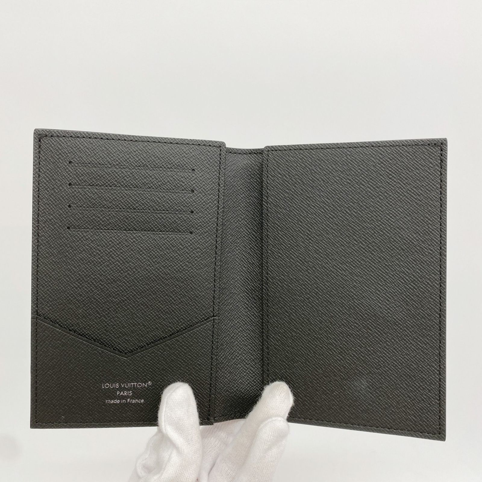 ルイ・ヴィトン(Louis Vuitton) ルイ・ヴィトン パスポートケース